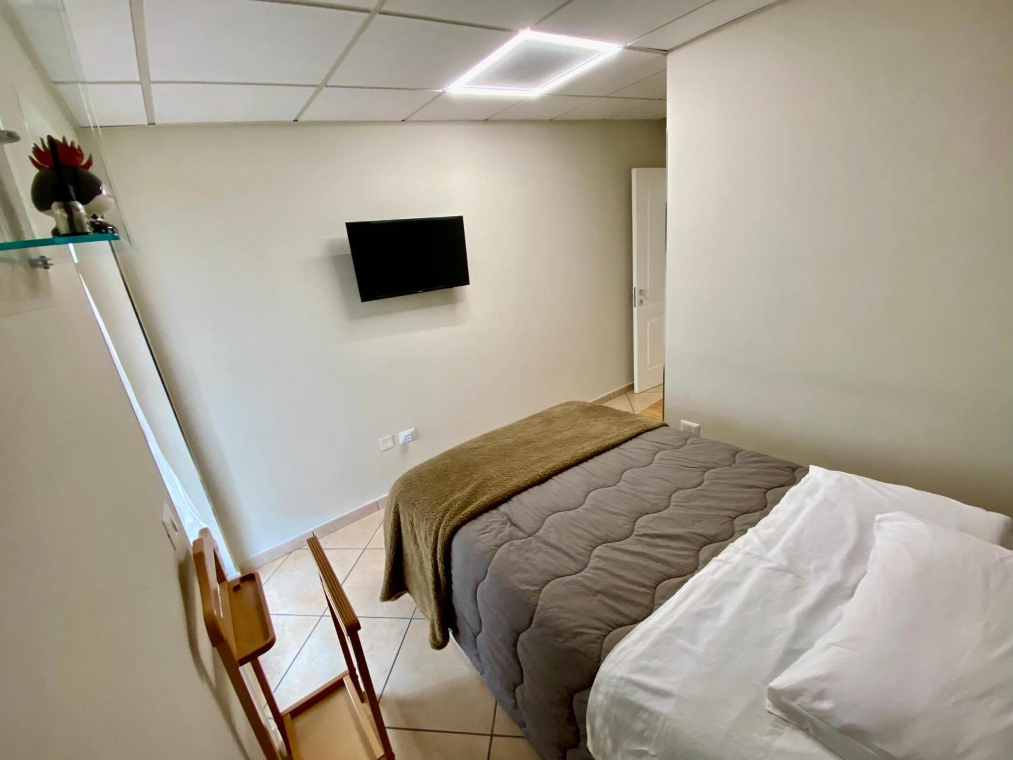 Appartamento Casa Crispino Mansarda N4 Per 3 Persone Frattaminore المظهر الخارجي الصورة
